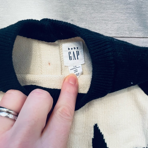 Baby Gap bat knit sweater - Picture 2 of 3
